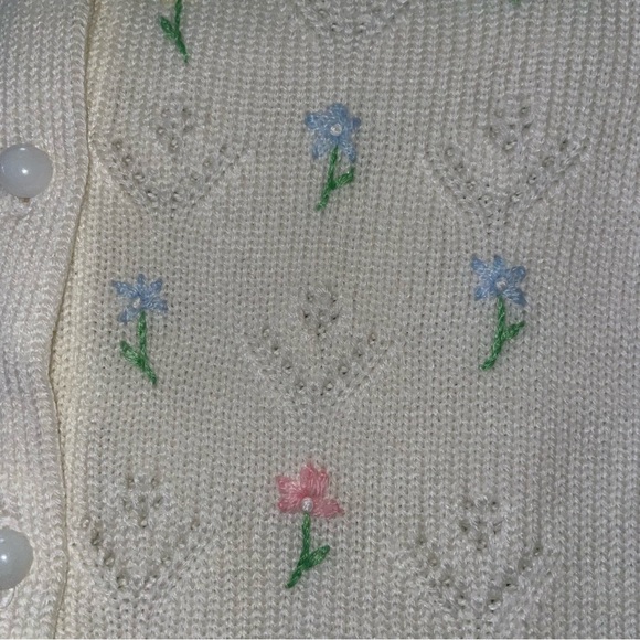 VINTAGE GIRLS LARGE 6X CARDIGAN BUTTON SWEATER - Picture 3 of 10
